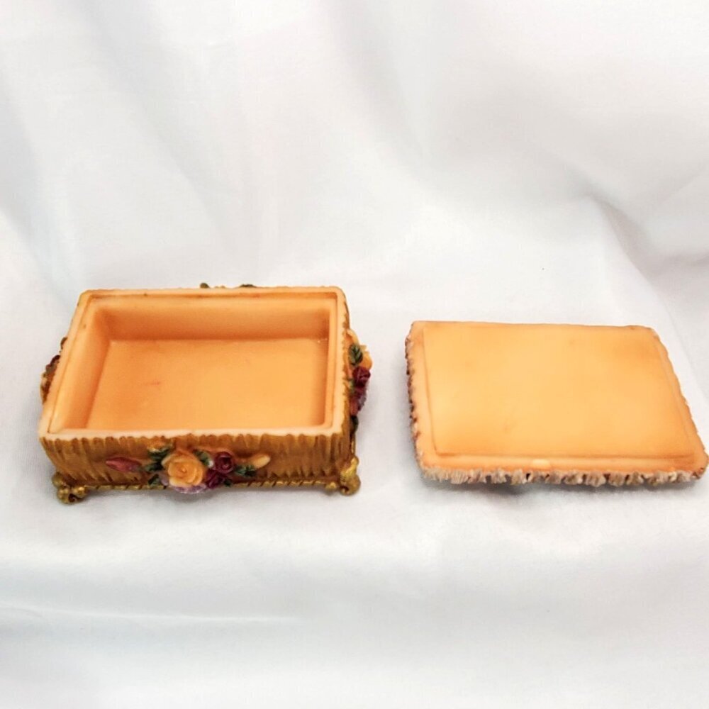 VTG Victorian Floral Jewelry Trinket Box With Raised Rose Design & Gold Accents - Picture 11 of 15